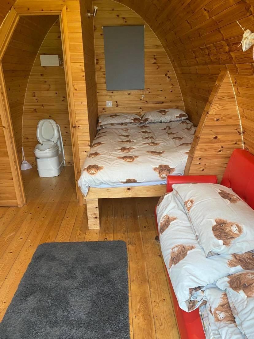 Hotel Meadow Glamping Carmarthen Zewnętrze zdjęcie