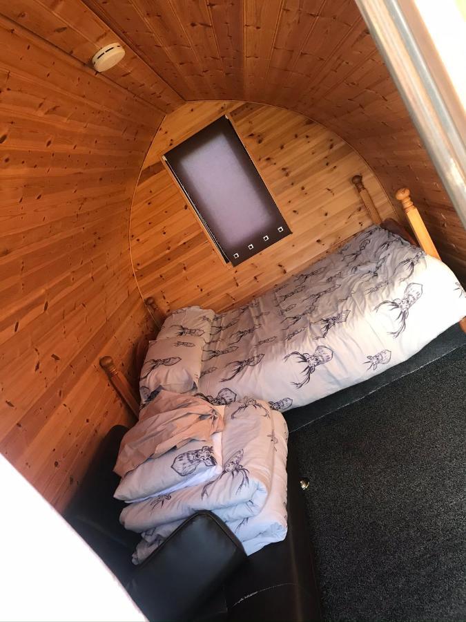 Hotel Meadow Glamping Carmarthen Zewnętrze zdjęcie